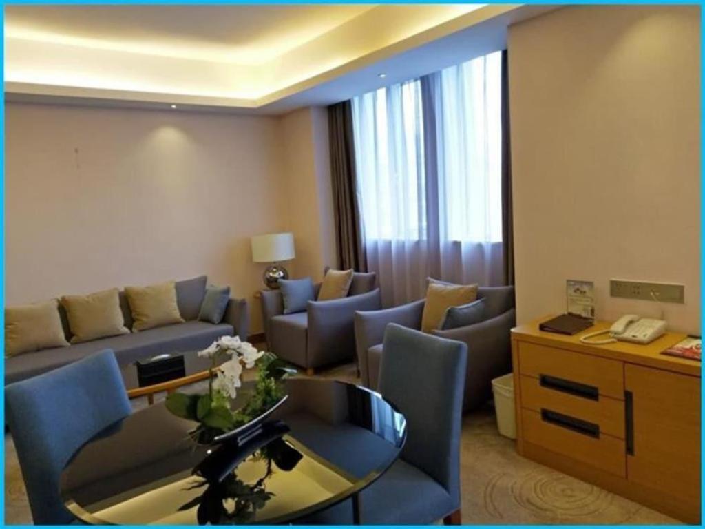 Greentree Eastern Bijie Qixingguan Zhaoshanghuayuan Hotel Exterior photo